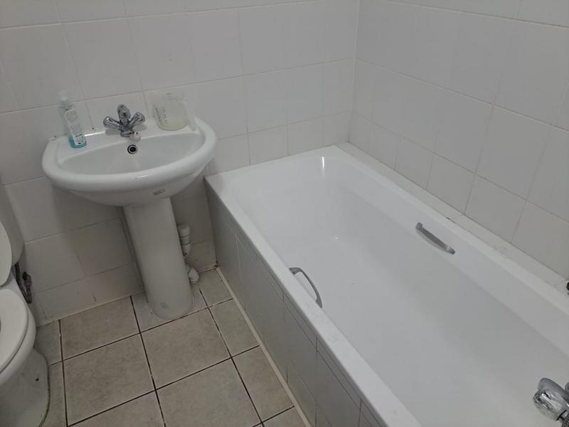1 Bedroom Property for Sale in Margate KwaZulu-Natal