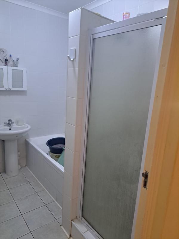 1 Bedroom Property for Sale in Margate KwaZulu-Natal