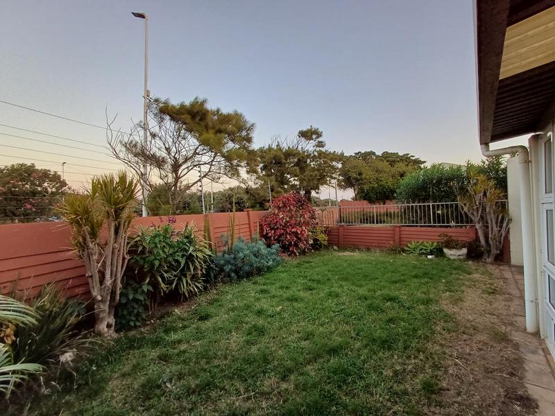 To Let 2 Bedroom Property for Rent in Durban North KwaZulu-Natal