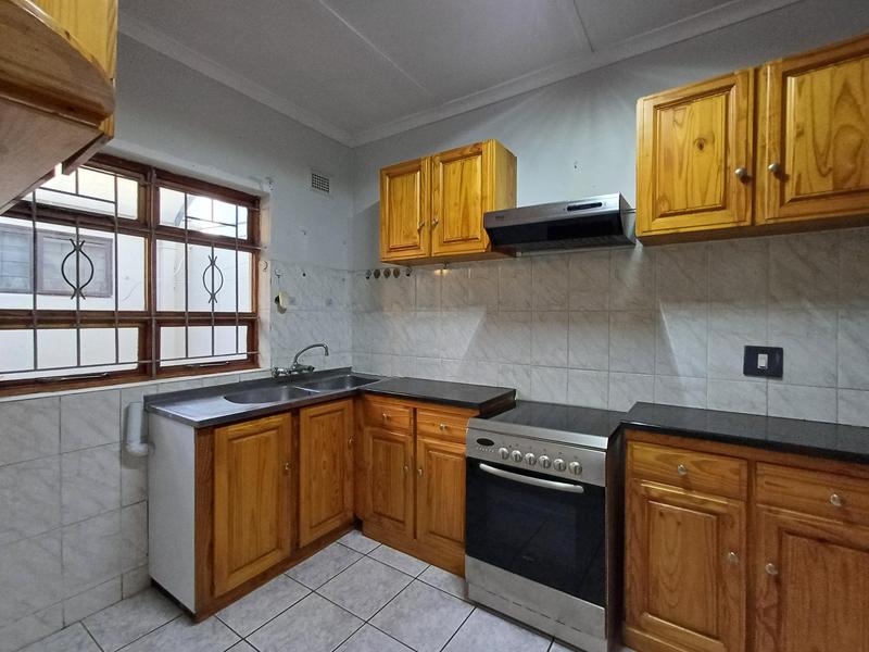 To Let 2 Bedroom Property for Rent in Durban North KwaZulu-Natal