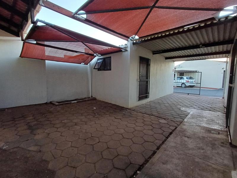 To Let 2 Bedroom Property for Rent in Durban North KwaZulu-Natal