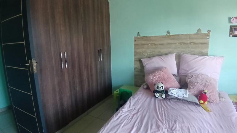 5 Bedroom Property for Sale in Escombe KwaZulu-Natal
