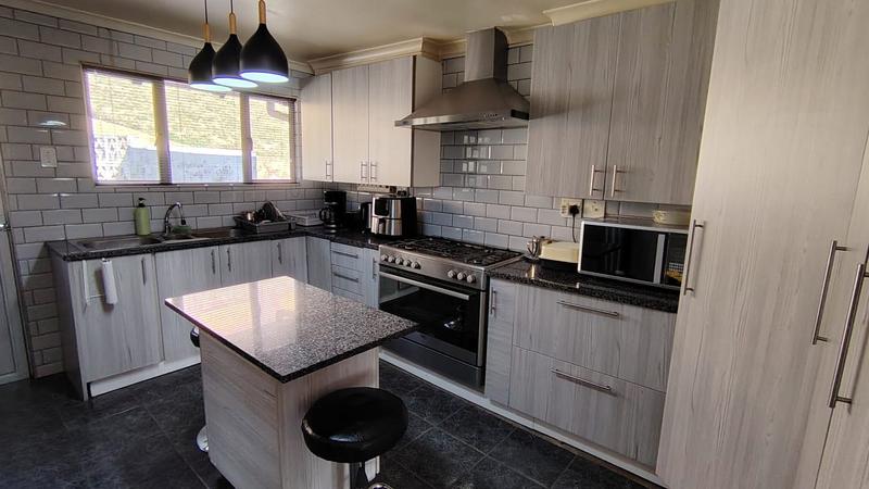 4 Bedroom Property for Sale in Escombe KwaZulu-Natal