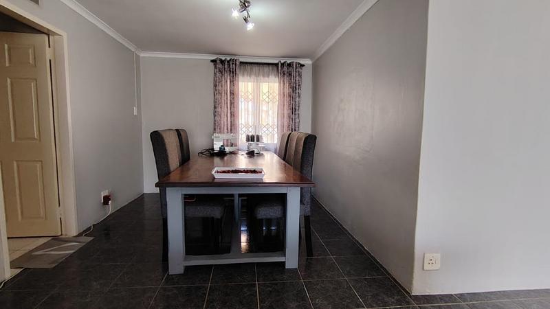 4 Bedroom Property for Sale in Escombe KwaZulu-Natal