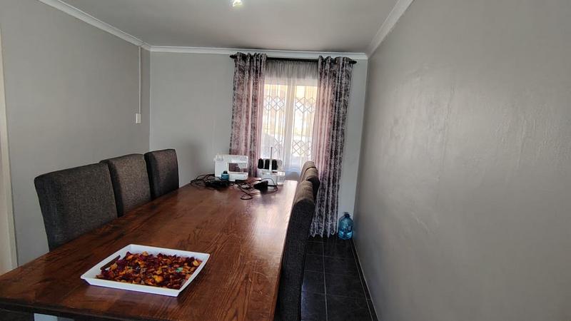 4 Bedroom Property for Sale in Escombe KwaZulu-Natal