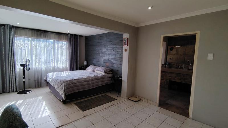 4 Bedroom Property for Sale in Escombe KwaZulu-Natal