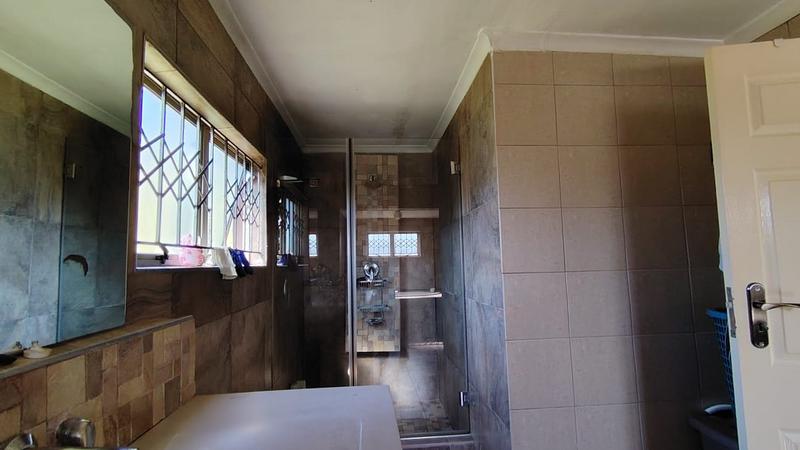 4 Bedroom Property for Sale in Escombe KwaZulu-Natal