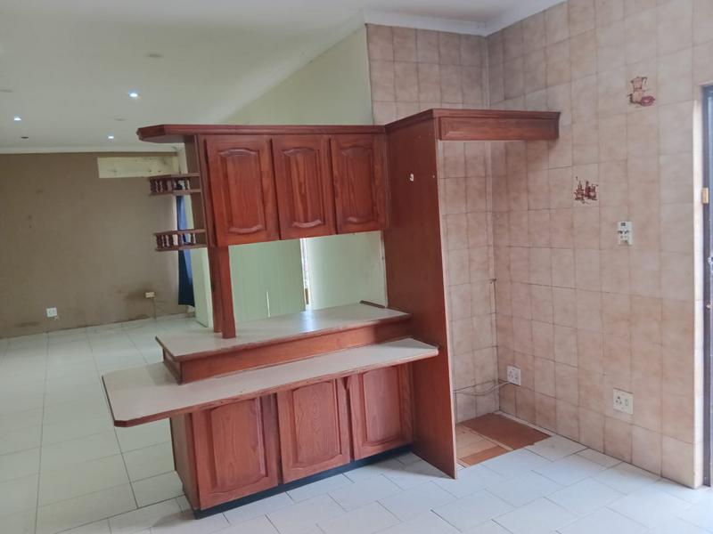 3 Bedroom Property for Sale in Umzinto KwaZulu-Natal