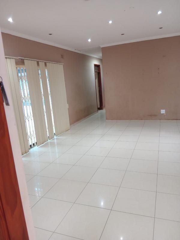 3 Bedroom Property for Sale in Umzinto KwaZulu-Natal