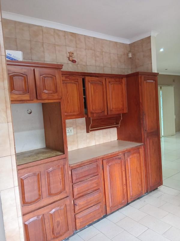 3 Bedroom Property for Sale in Umzinto KwaZulu-Natal