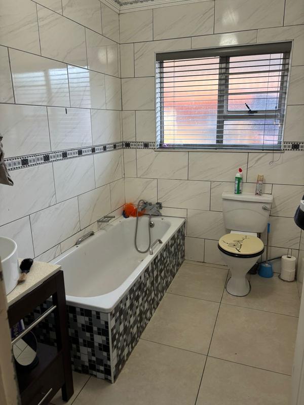 To Let 3 Bedroom Property for Rent in Birdswood KwaZulu-Natal