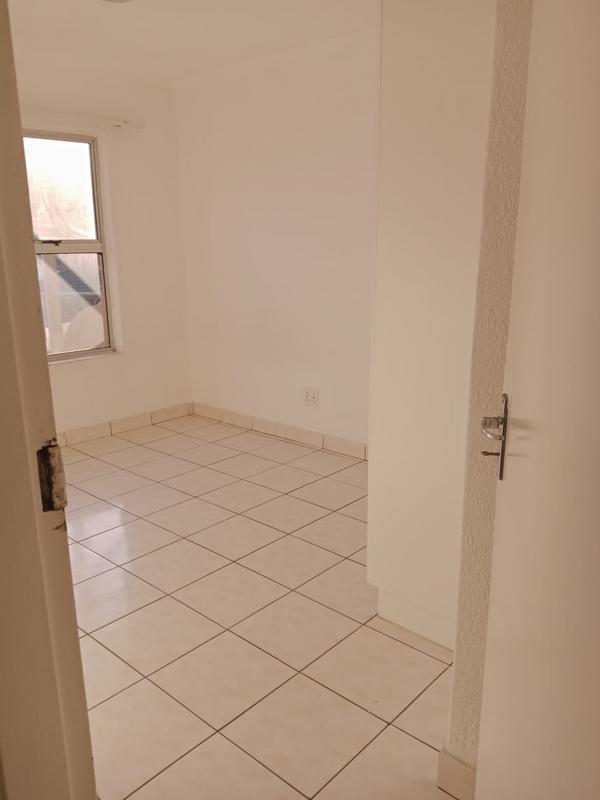 To Let 3 Bedroom Property for Rent in Bluff KwaZulu-Natal