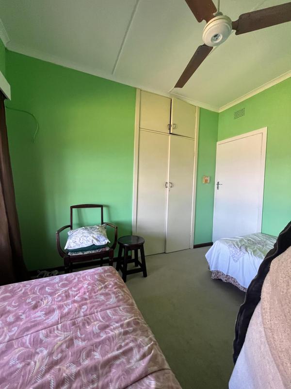 6 Bedroom Property for Sale in Uvongo KwaZulu-Natal