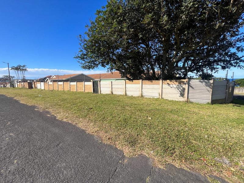 6 Bedroom Property for Sale in Uvongo KwaZulu-Natal