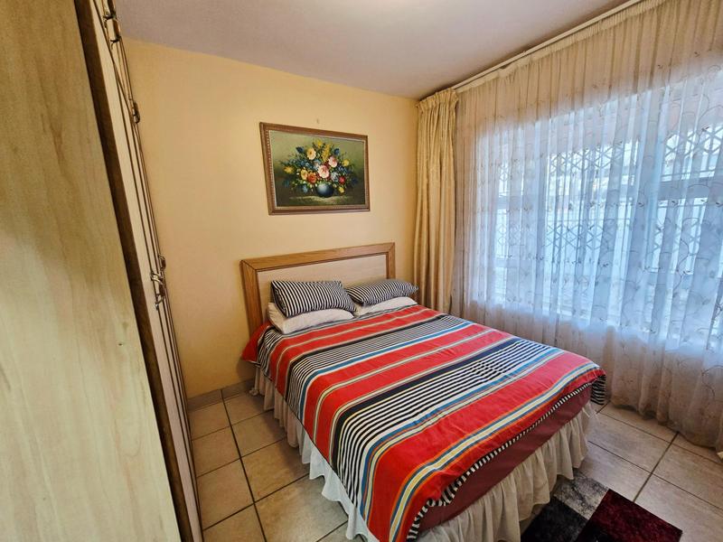 8 Bedroom Property for Sale in Tinley Manor KwaZulu-Natal