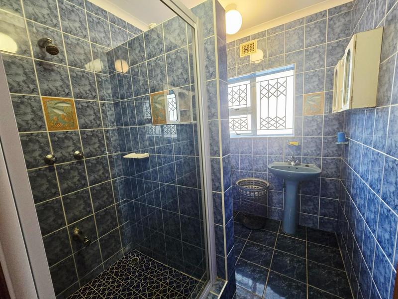 8 Bedroom Property for Sale in Tinley Manor KwaZulu-Natal