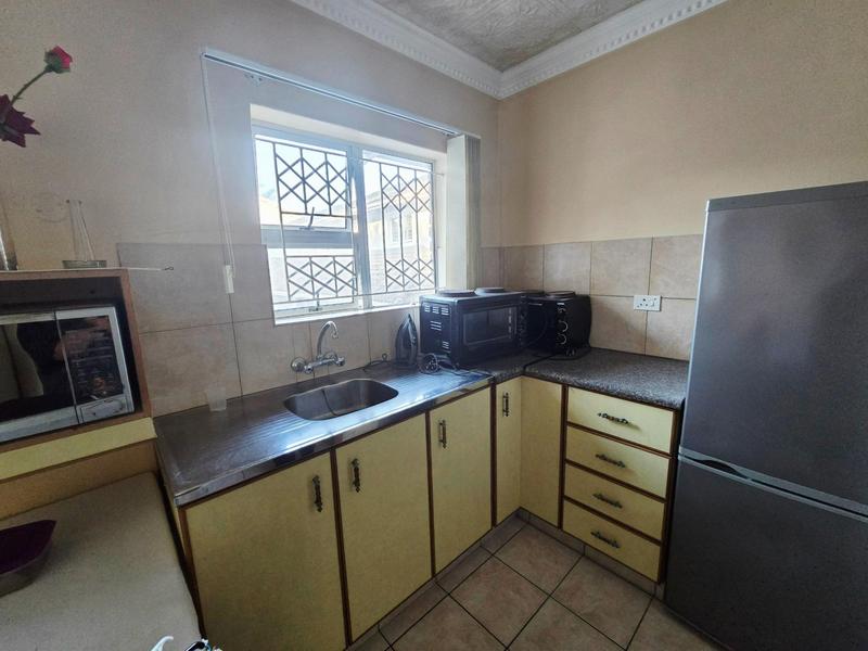 8 Bedroom Property for Sale in Tinley Manor KwaZulu-Natal