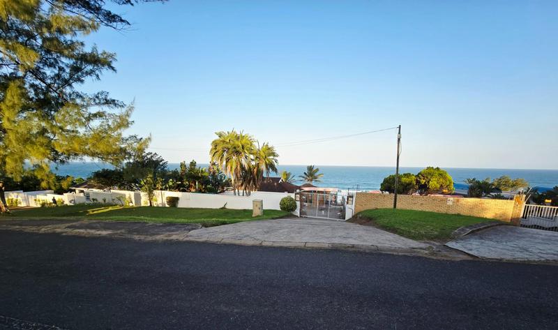 8 Bedroom Property for Sale in Tinley Manor KwaZulu-Natal