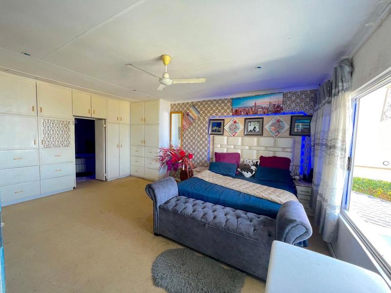 4 Bedroom Property for Sale in Margate KwaZulu-Natal