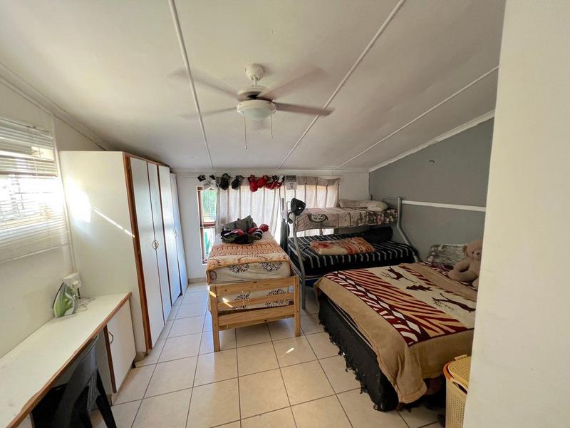 4 Bedroom Property for Sale in Margate KwaZulu-Natal