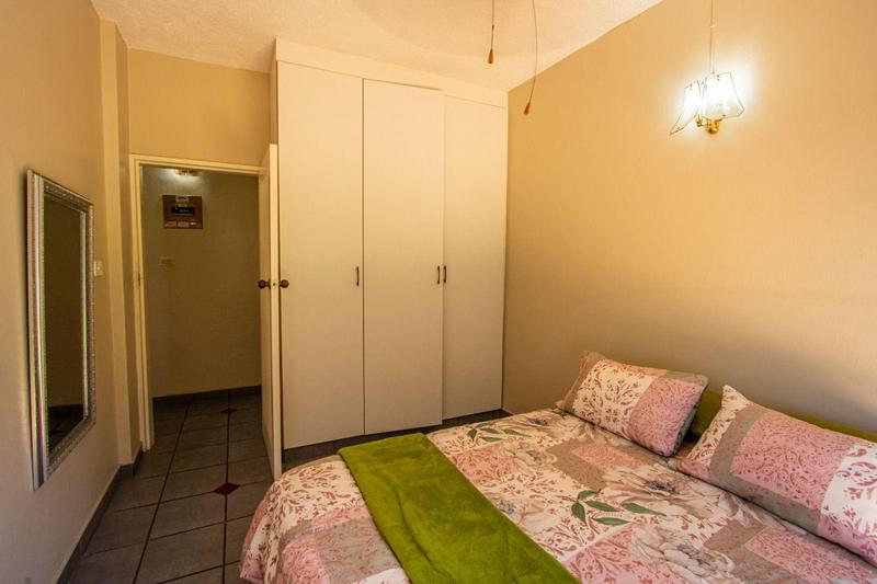 To Let 2 Bedroom Property for Rent in Margate KwaZulu-Natal