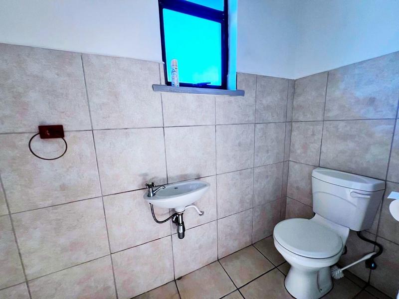 To Let Commercial Property for Rent in Shelly Beach KwaZulu-Natal