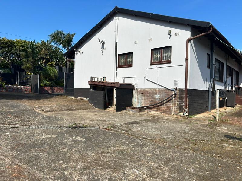 To Let 3 Bedroom Property for Rent in Uvongo KwaZulu-Natal
