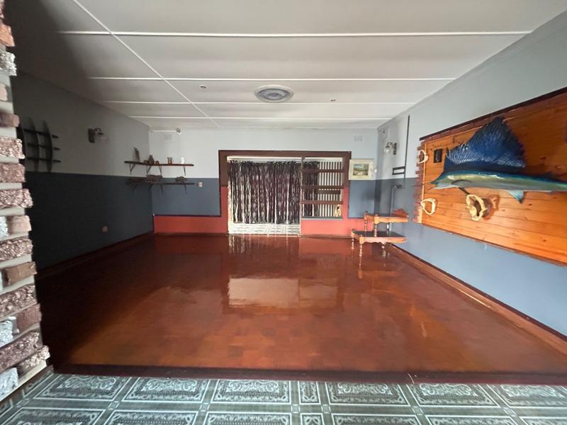 To Let 3 Bedroom Property for Rent in Uvongo KwaZulu-Natal