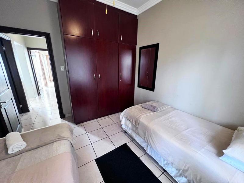 To Let 3 Bedroom Property for Rent in Uvongo Beach KwaZulu-Natal