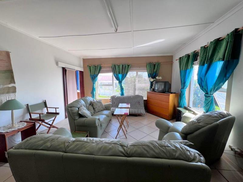 3 Bedroom Property for Sale in Hibberdene KwaZulu-Natal