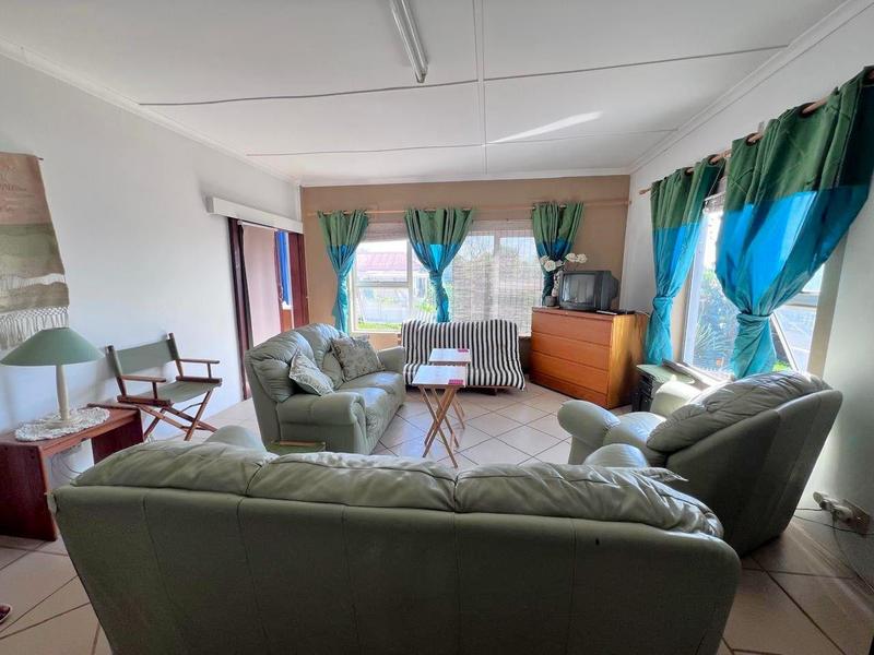 3 Bedroom Property for Sale in Hibberdene KwaZulu-Natal