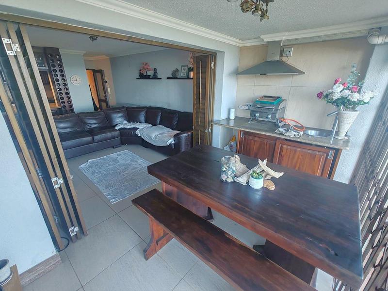 3 Bedroom Property for Sale in Lawrence Rocks KwaZulu-Natal