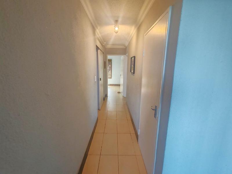 3 Bedroom Property for Sale in Lawrence Rocks KwaZulu-Natal