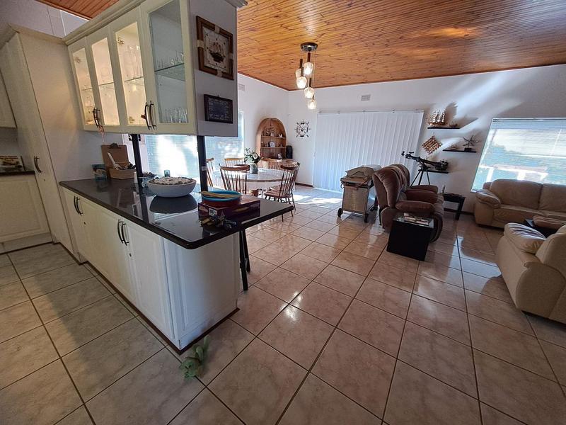 4 Bedroom Property for Sale in Margate Beach KwaZulu-Natal