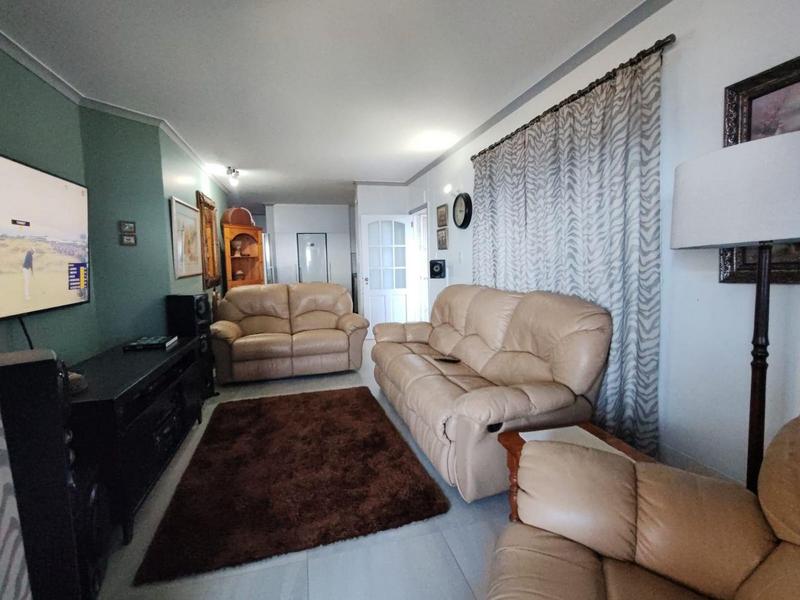 3 Bedroom Property for Sale in Margate Beach KwaZulu-Natal