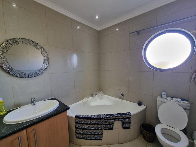 4 Bedroom Property for Sale in Margate Beach KwaZulu-Natal