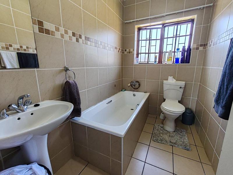2 Bedroom Property for Sale in Margate Beach KwaZulu-Natal