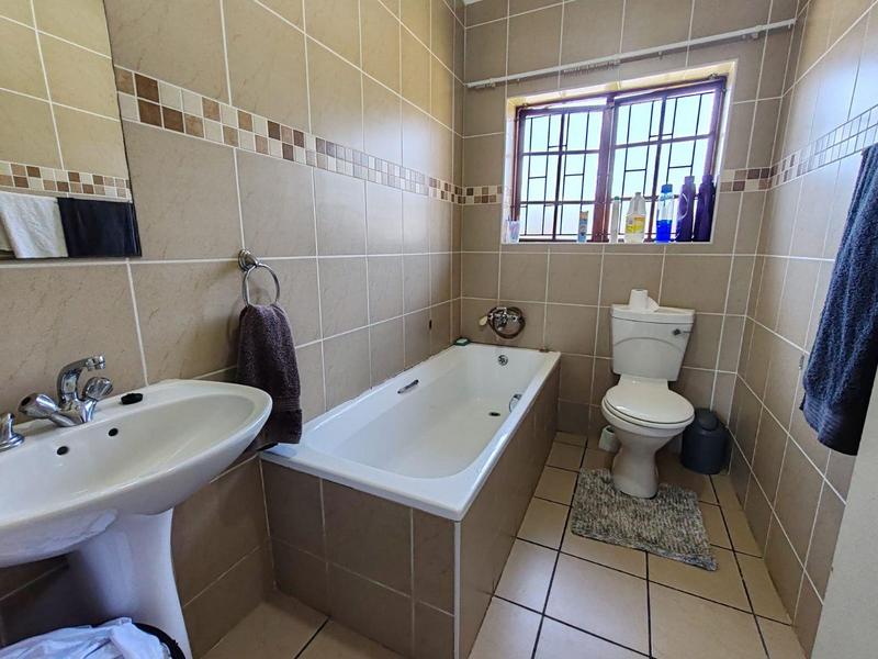 2 Bedroom Property for Sale in Margate Beach KwaZulu-Natal