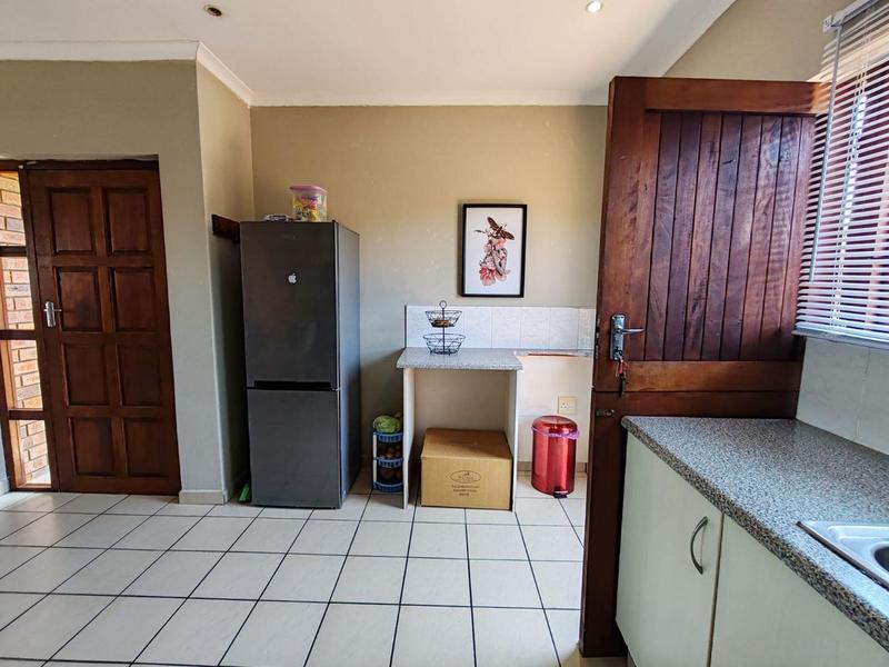 2 Bedroom Property for Sale in Margate Beach KwaZulu-Natal