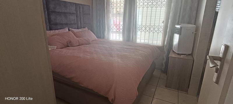 2 Bedroom Property for Sale in Margate Beach KwaZulu-Natal