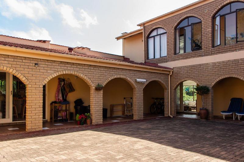 6 Bedroom Property for Sale in Margate KwaZulu-Natal