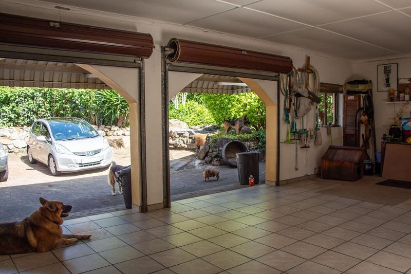 6 Bedroom Property for Sale in Margate KwaZulu-Natal