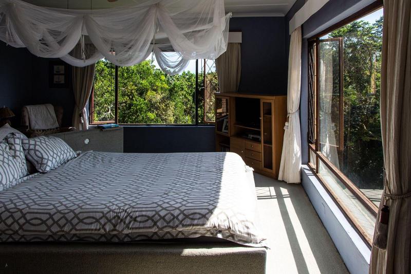 6 Bedroom Property for Sale in Margate KwaZulu-Natal