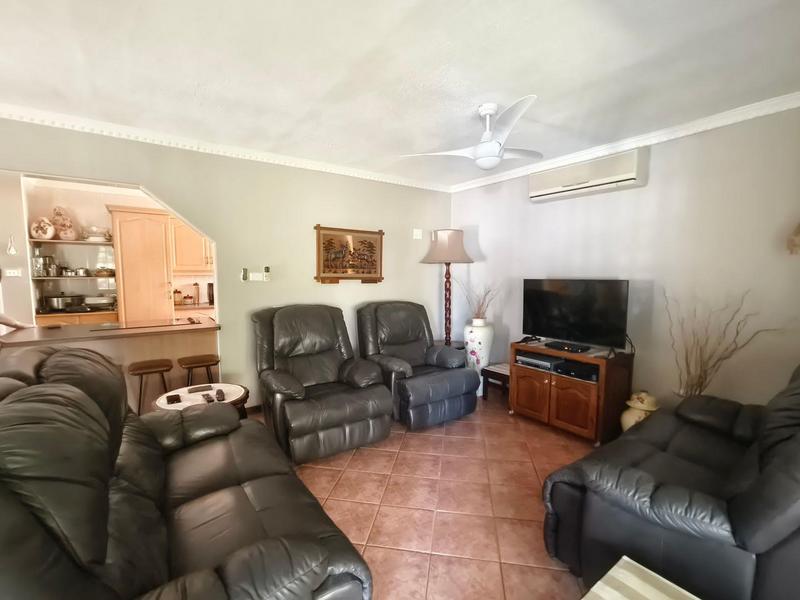 3 Bedroom Property for Sale in Margate KwaZulu-Natal