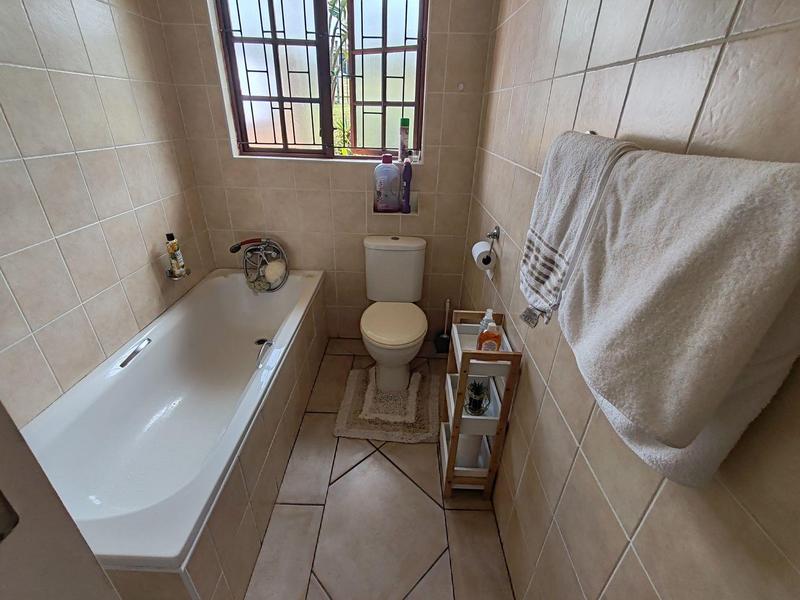 2 Bedroom Property for Sale in Margate KwaZulu-Natal