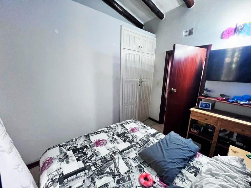 3 Bedroom Property for Sale in Uvongo KwaZulu-Natal