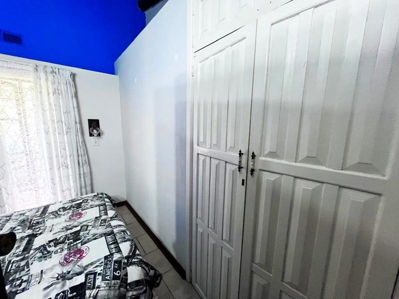 3 Bedroom Property for Sale in Uvongo KwaZulu-Natal