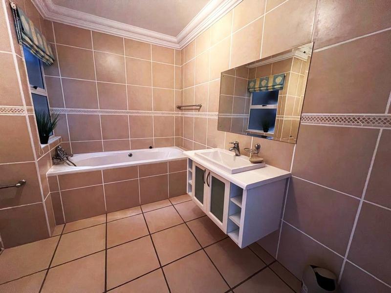 2 Bedroom Property for Sale in Ramsgate KwaZulu-Natal