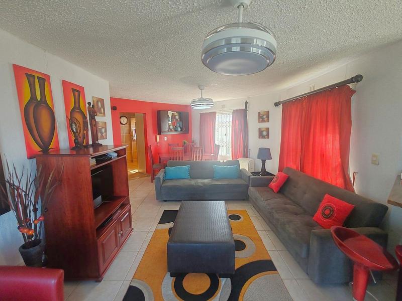 3 Bedroom Property for Sale in Margate KwaZulu-Natal