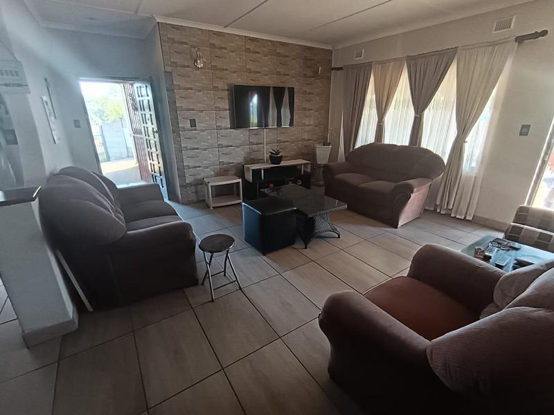 4 Bedroom Property for Sale in Margate KwaZulu-Natal